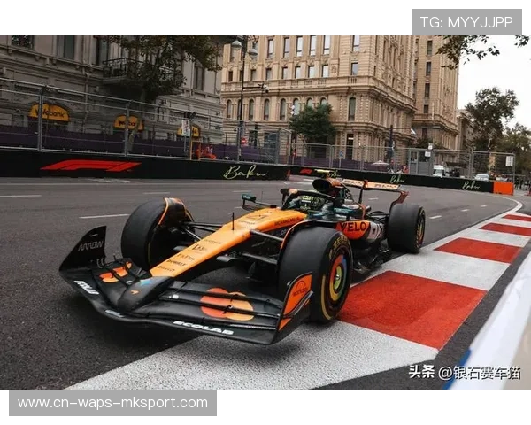 诺里斯在车队会议中积极表达策略意见